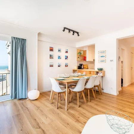 Modern In With Sea View Appartamento Koksijde