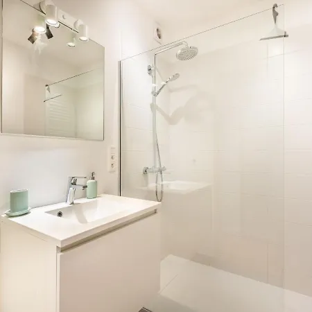 Appartamento Modern In With Sea View